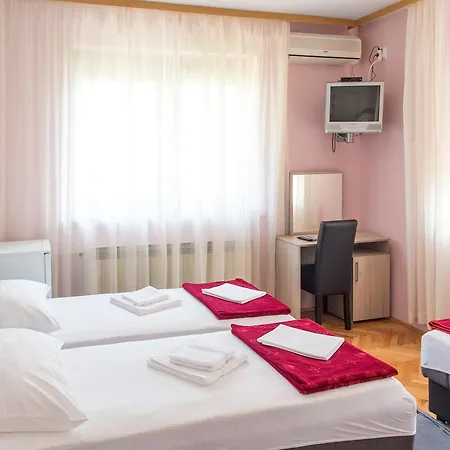 Pensionat Blue Coast 3*